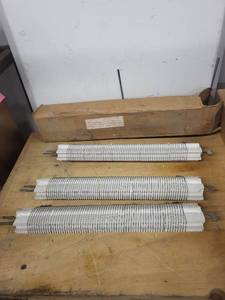 lot 71 image: Lot of 3 Ohmite 29 Ohm 95W Power Resistor Coils