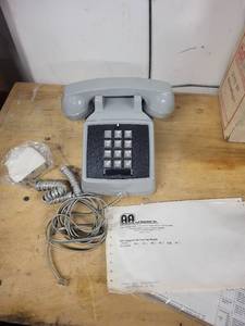 lot 76 image: Vintage Data Telephone Set with Original Box and Accessories
