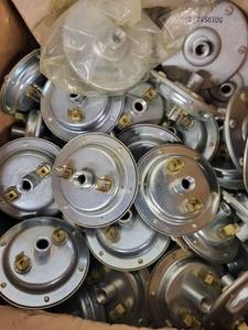 lot 92 image: Box of Squak-Norris Metal Pressure Switches 5019514-01