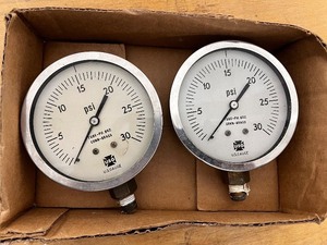 lot 102 image: Pair of USG 30 PSI Pressure Gauges