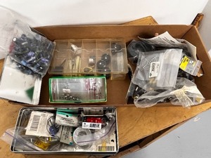 lot 115 image: Assorted Electronic Hardware and Components Lot