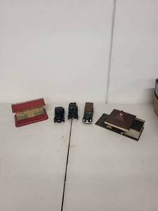 lot 97P image: Lot of Vintage Toy Cars and Tin Buildings