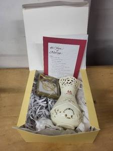 lot 6AW image: 40th Anniversary Gift Set with Porcelain Vase, Keepsake Ornament, and Card