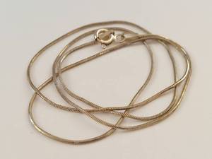 lot 10Q image: Sterling Silver Italian Snake Chain Necklace
