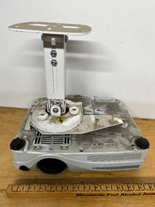 lot 5A image: 3M X75 Multimedia Projector with Ceiling Mount