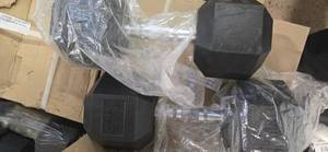 lot 6 image: Lot of a pair of 15 LB Rubber Hex Dumbbells ( NEW)