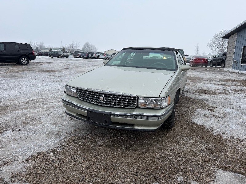 lot 13 image: 1996 Cadillac Deville
