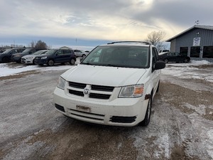 lot 12 image: 2010 Dodge Grand Caravan