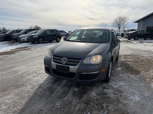 lot 5 image: 2010 Volkswagen Jetta