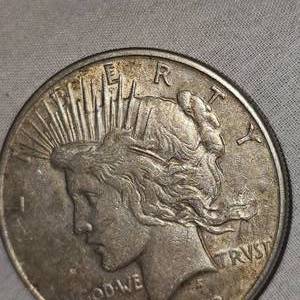 lot 20 image: 1922 Peace Dollar
