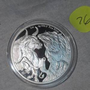lot 76 image: 2022 $5 1oz Silver Tokalau GrizzlyBull