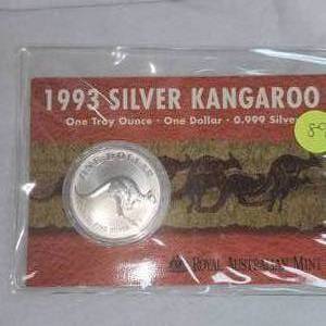 lot 89 image: 1993 1oz Australian Kangaroo Silver Round