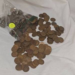 lot 63 image: 302 Unsearched Bag of Wheatback Pennies