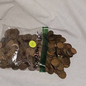 lot 49 image: 300  Bag of Wheatback Pennies