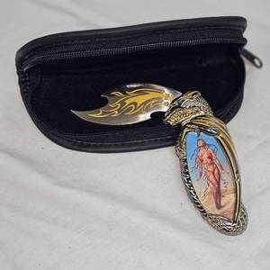 lot 102 image: Sexy Lady Dragon Knife The Knight Stone Collection