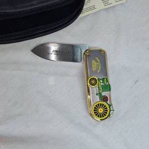 lot 111 image: Frankliin Mint John Deere Collection Knife