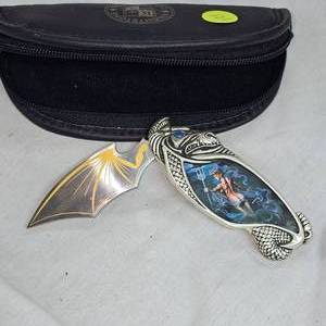 lot 121 image: Sexy Lady Dragon Knife