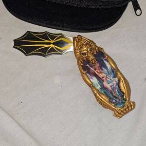 lot 122 image: Sexy Lady Dragon Knife