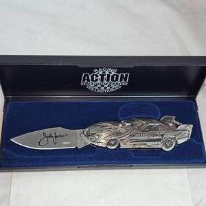 lot 131 image: John Force Collector Knife