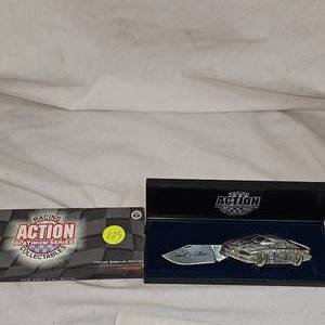 lot 139 image: Rusty Wallace Silver Collector Knife