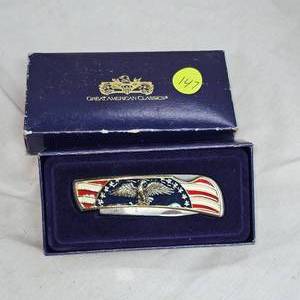 lot 147 image: RWB Flag Eagle Knife