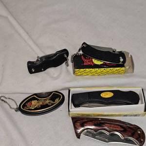 lot 156 image: Lot of 5 Pocket Knives