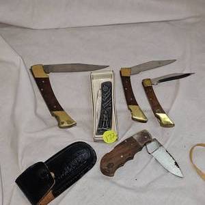lot 172 image: 5 Knives Including Columbus