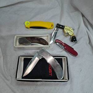 lot 195 image: Lot of 5 Knives