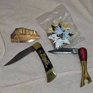 lot 196 image: 8 Chinese Ninja Stars and 3 Knives