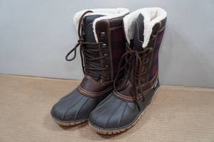 lot 4 image: Baffin Jasper Womens Winter Boots - Size 9