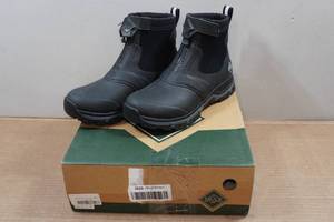 lot 9 image: Muck Boots Mens Apex Mid Zip Boots - Size 8