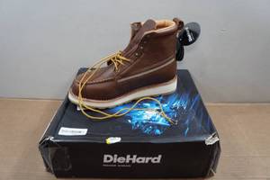 lot 10 image: Die Hard Mens Malibu Soft Toe 6 Work Boots - Size 10.5EE