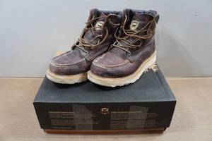 lot 12 image: Irish Setter Ashby Mens 6 Work Boots Style 83605 - Size 8.5