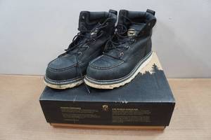 lot 16 image: Irish Setter Ashby Mens 6 Work Boots Style 83605 - Size 11