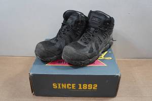 lot 23 image: Thorogood Mens Crosstrex Composite Safety Toe Work Boots - Size 9.5