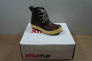 lot 26 image: Xtratuf Womens 6 Legacy Lace Boots - Size 8