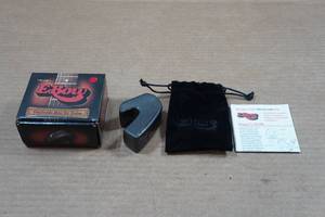 lot 32 image: Ebow Electric Bow for Guitar