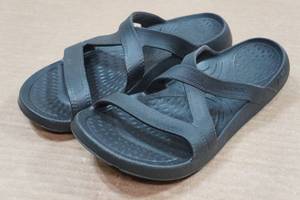 lot 110 image: Nuusol Hailey Womens Slides - Size 8