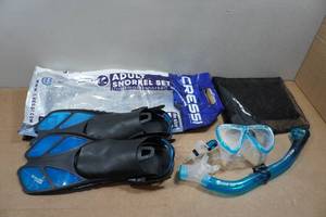 lot 153 image: Cressi Blulove Adult Snorkel Set - Fin Size MLXL