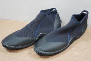 lot 167 image: Cressi Ibiza 3mm Snorkel Boots - Mens 11, Womens 12