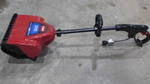 lot 9 image: Toro Electric Power Shovel