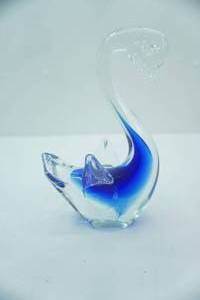 lot 3 image: Hand-Blown Art Glass Swan Figurine. 7 tall by 4.25 long. MuranoMurano-Style