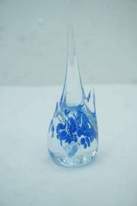 lot 10 image: Murano-Style Hand Blown Art Glass Abstract Figurine. 6 tall