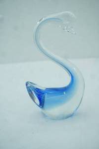 lot 11 image: Hand-Blown Art Glass Swan Figurine. Murano Sommerso Style. 7.25 tall by 4 long