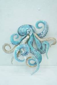 lot 39 image: Metal Octopus Wall Decor 17x16 NEW with Tags