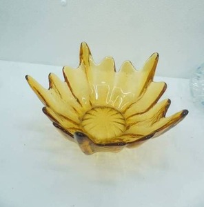 lot 57 image: Vintage Viking Epic Stockholm Amber Glass Lotus Bowl designed by Wayne Husted. 1960s