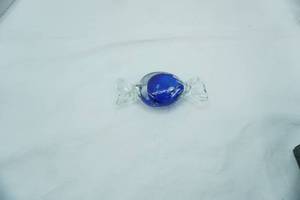 lot 74 image: Vintage Murano-Style Hand-Blown Art Glass Candy Paperweight