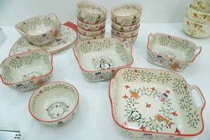 lot 82 image: Temptations by Tara Seasonal Stoneware Dishware Set