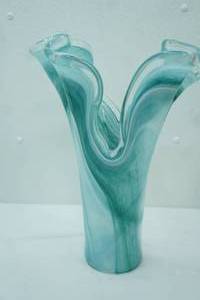 lot 123 image: Large Murano Hand-Blown Art Glass Vase with Ruffled Rim Design