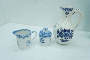 lot 124 image: Vintage Delftware Ceramic Pitcher, Sponge ware Stoneware Creamer and Sugar